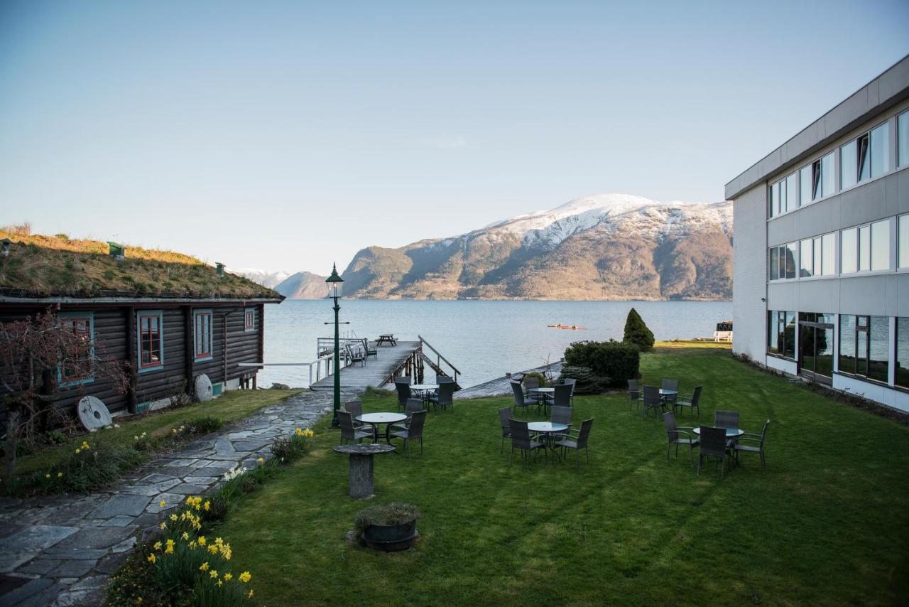 Leikanger Fjordhotel - Unike Hoteller Zewnętrze zdjęcie