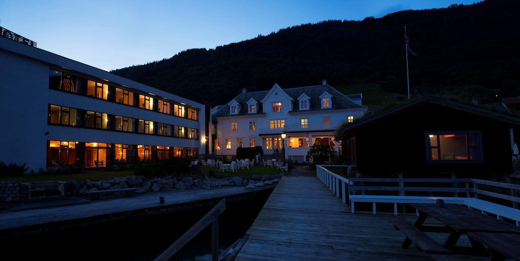 Leikanger Fjordhotel - Unike Hoteller Zewnętrze zdjęcie