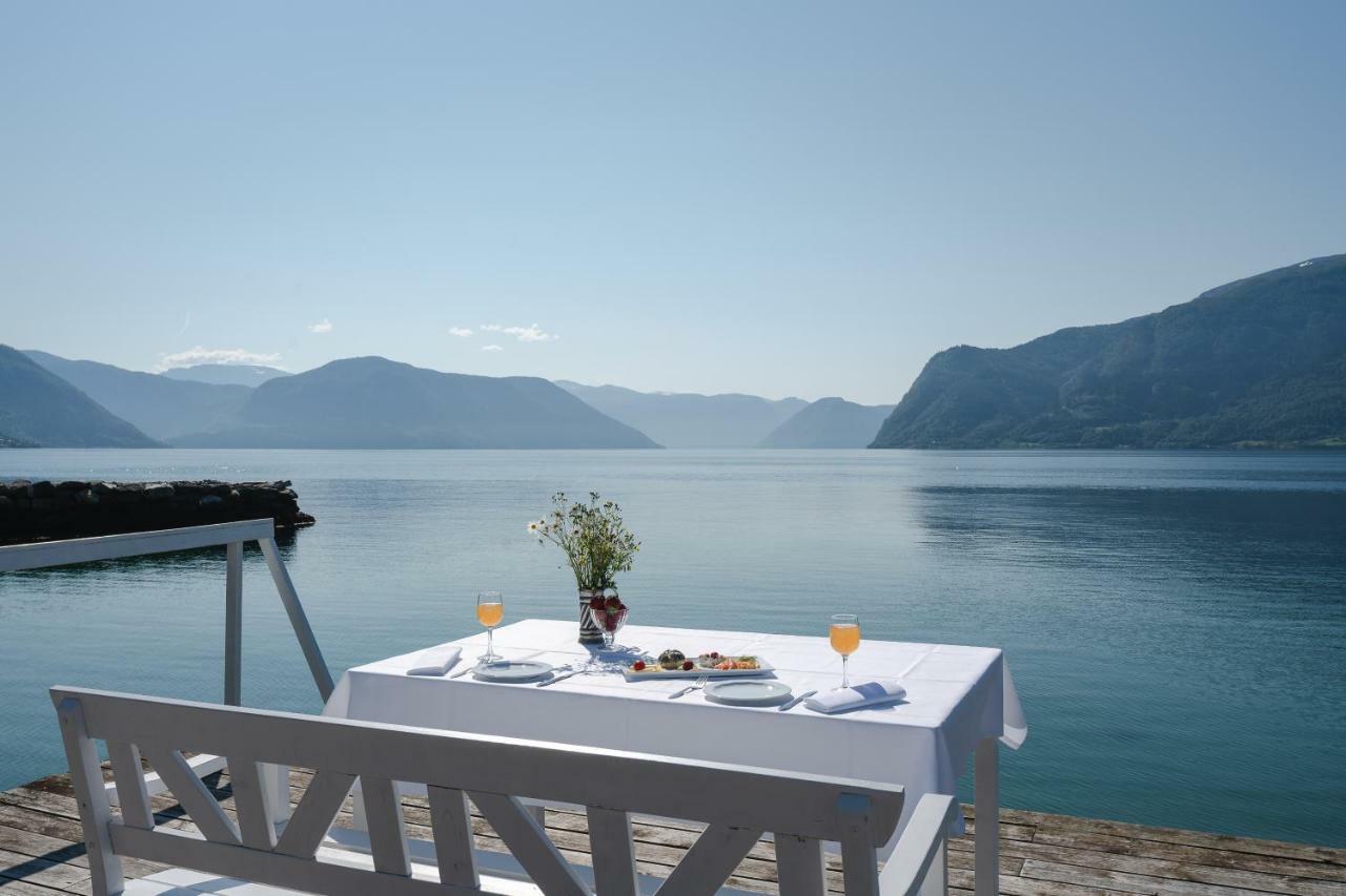 Leikanger Fjordhotel - Unike Hoteller Zewnętrze zdjęcie