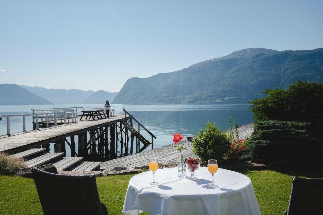 Leikanger Fjordhotel - Unike Hoteller Zewnętrze zdjęcie