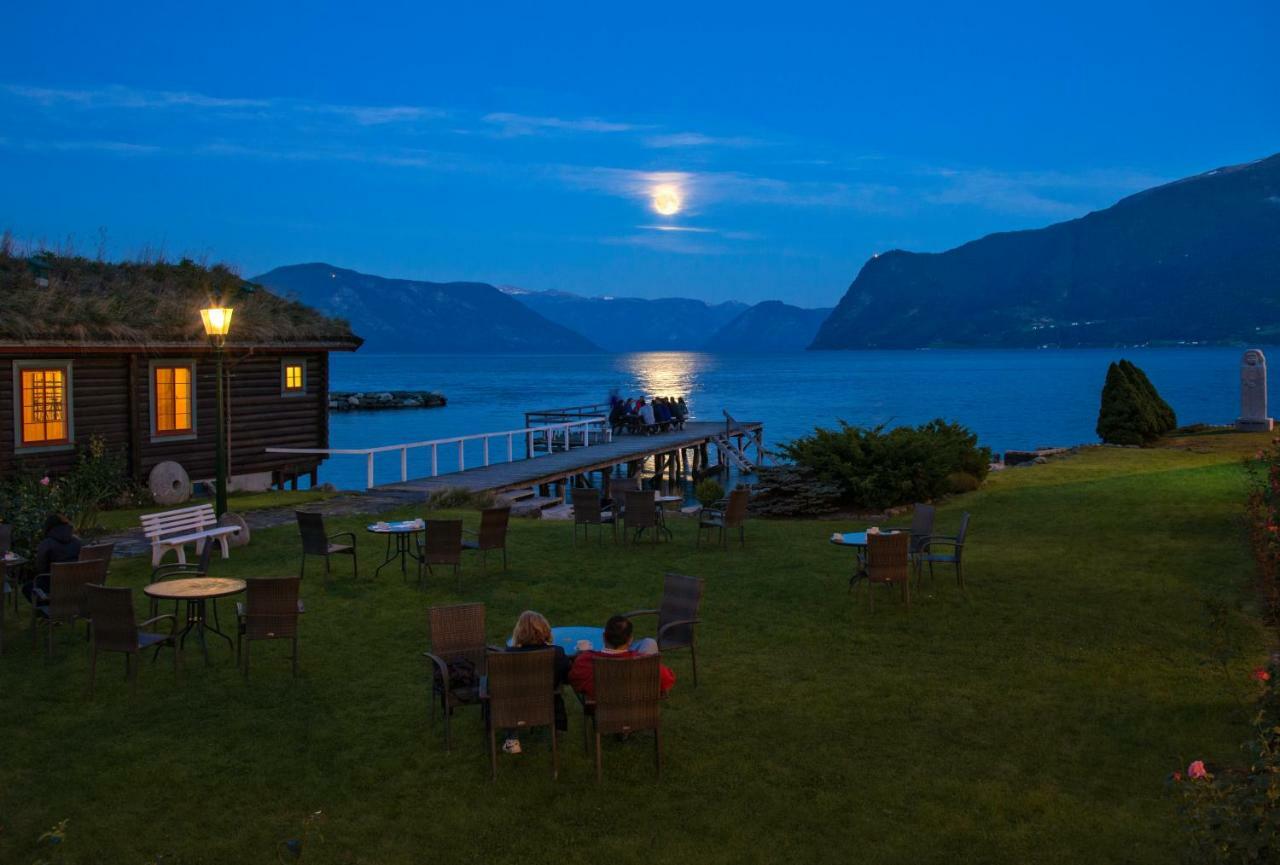 Leikanger Fjordhotel - Unike Hoteller Zewnętrze zdjęcie