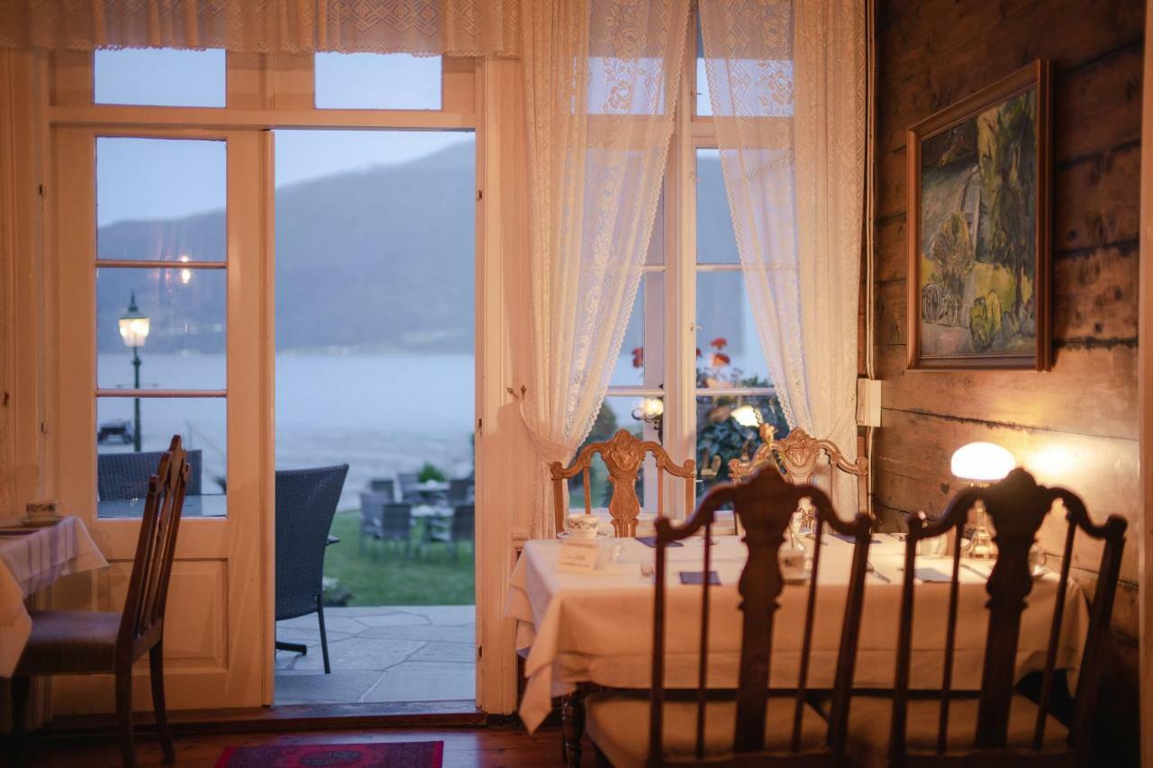 Leikanger Fjordhotel - Unike Hoteller Zewnętrze zdjęcie