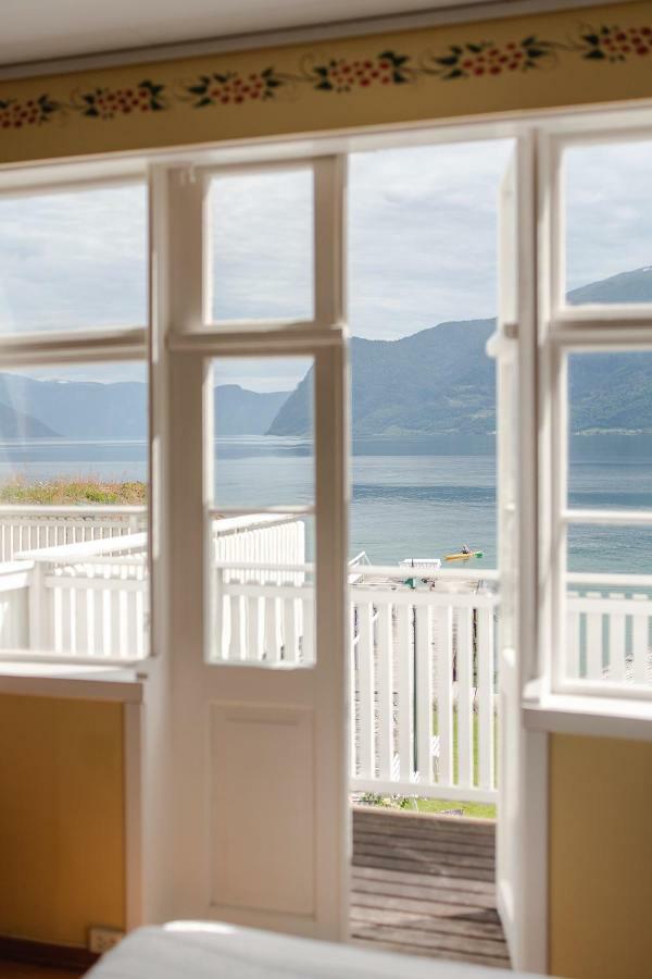 Leikanger Fjordhotel - Unike Hoteller Zewnętrze zdjęcie