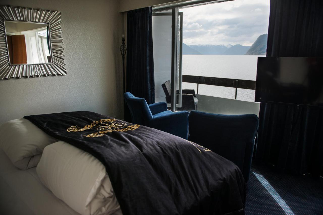 Leikanger Fjordhotel - Unike Hoteller Zewnętrze zdjęcie